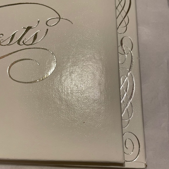 New C R  Gibson Wedding White Guess Book - Picture 2 of 6